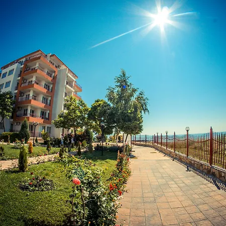 Riviera Hotel 3*