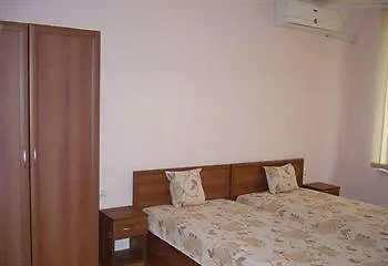 Riviera 4* رافدا