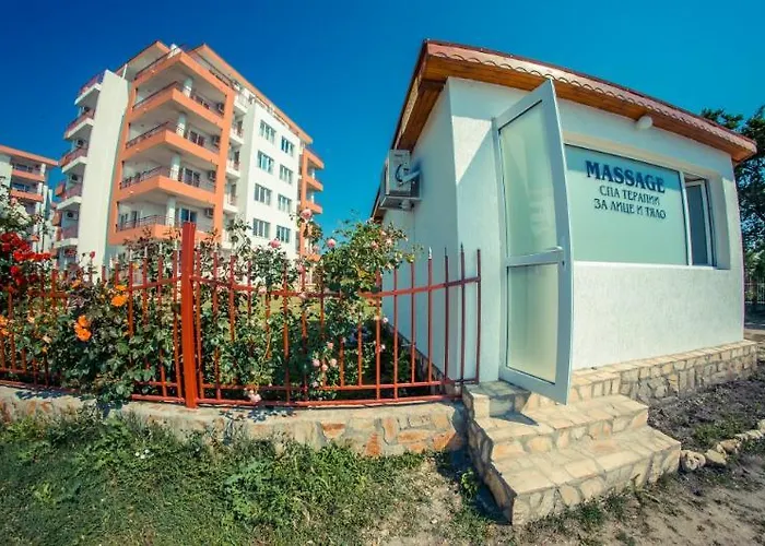 Riviera فندق رافدا