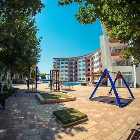 Riviera ホテル 4*