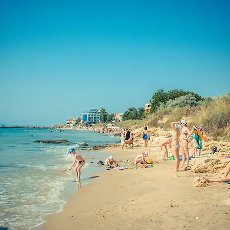 ホテル Riviera 4*