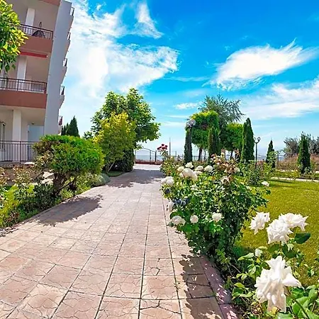 Riviera 酒店 4*